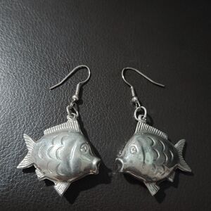 Silver Fish-Shaped Sliver Tone Earrings for Pet Lovers